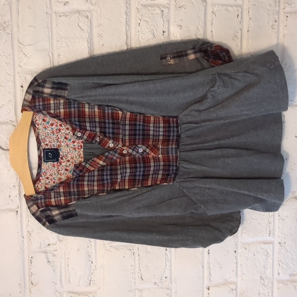 Anthropologie 1.9 Gray Flannel Top
